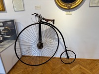 Penny-farthing at Kamenný dum (Stone House)